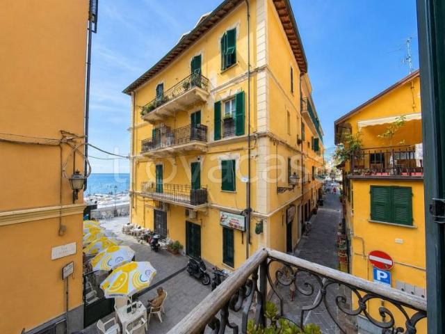 Appartamento in vendita ad Alassio via Antonio Gramsci