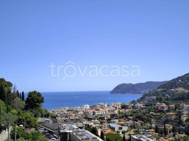 Appartamento in vendita ad Alassio