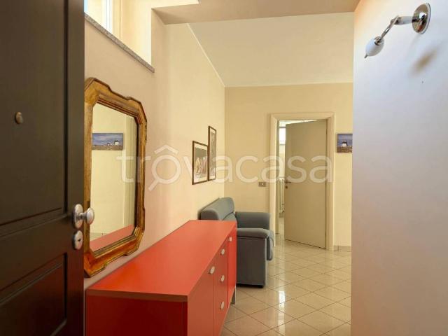 Appartamento in vendita ad Alba piazza Michele Ferrero