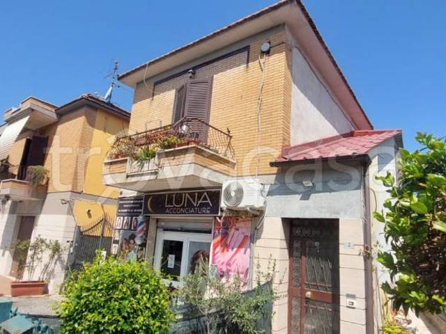 Appartamento in vendita ad Albano Laziale via del Mare, 25, Pavona