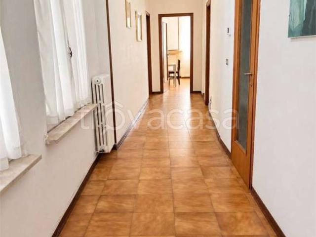 Appartamento in vendita ad Ancona, Corsi
