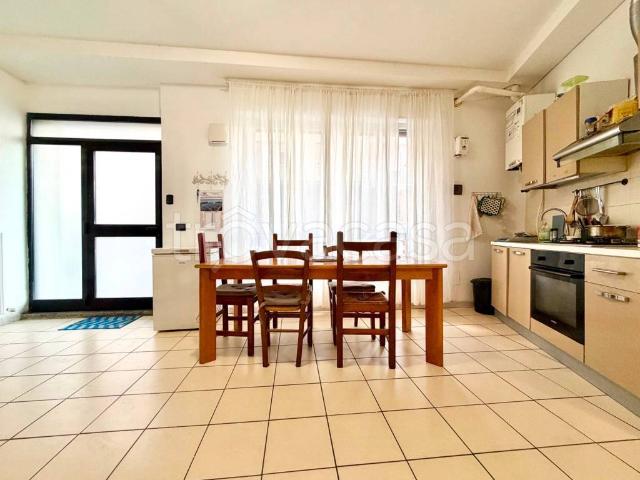 Appartamento in vendita ad Ancona via Podgora, Adriatico