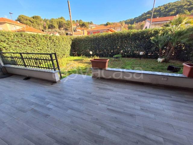 Appartamento in vendita ad Andora via San Lazzaro, Marina Di Andora