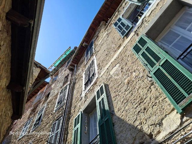 Appartamento in vendita ad Apricale via Roma, 7