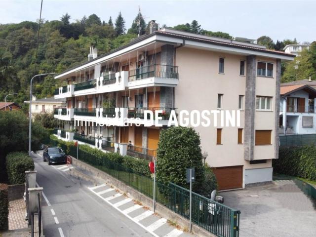 Appartamento in vendita ad Arona via Vignetta