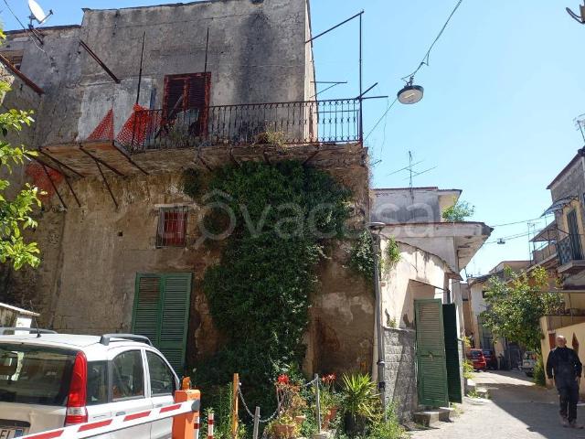 Appartamento in vendita ad Arzano via Santa Giustina