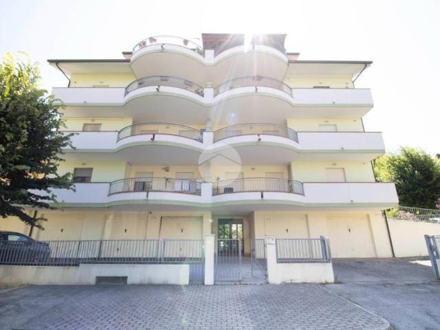 Appartamento in vendita ad Atri via Italo Di Febo, 2