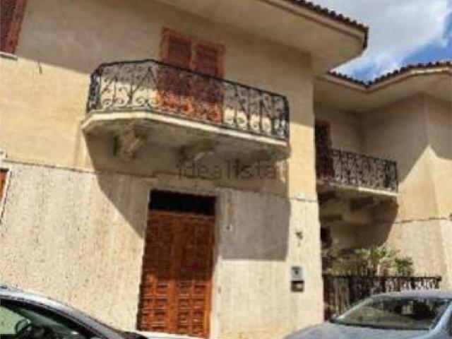 Appartamento in vendita di 400 m² in Via Galileo Galilei, 4