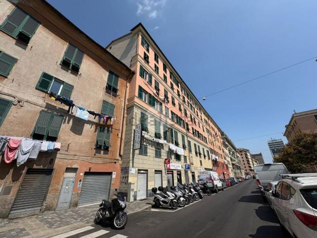 Appartamento in vendita di 400 m² in Via Sampierdarena, 17