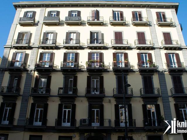 Appartamento in vendita di 400 m² in Via Santa Lucia