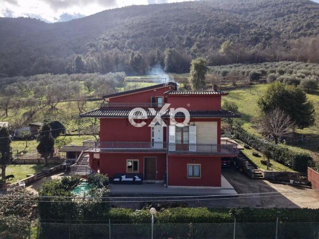 Appartamento in vendita di 400 m² in Via Pedemontana, 69