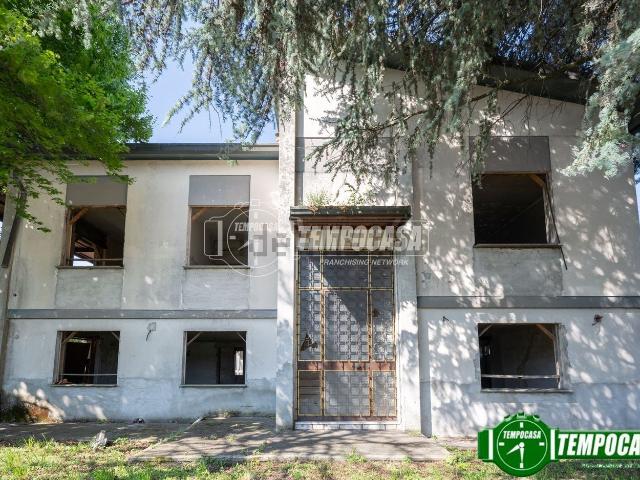Appartamento in vendita di 400 m² in Viale Alessandro Volta