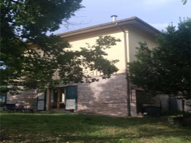 Appartamento in vendita di 404 m² in Strada Monte Peruzzo, 40