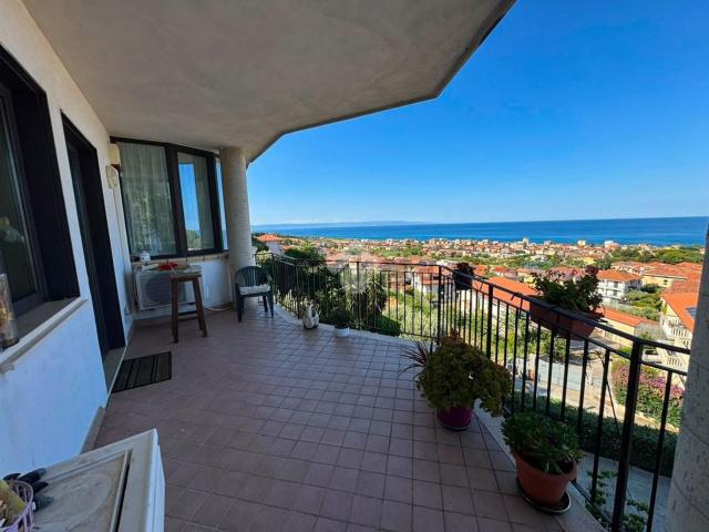 Appartamento in vendita di 405 m² in Via Guori, 26