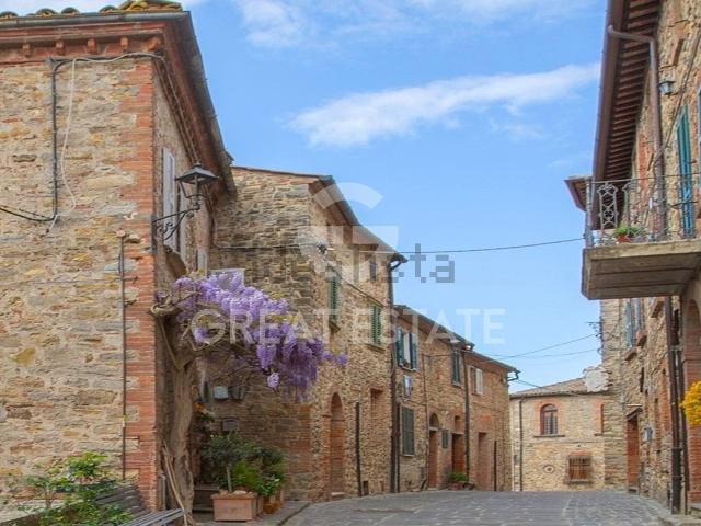Appartamento in vendita di 406 m² in Via Uliveto