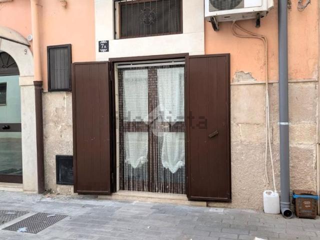 Appartamento in vendita di 40 m² in Via 10 Regina, 9