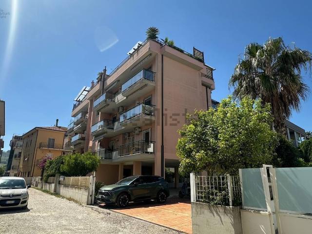 Appartamento in vendita di 40 m² in Via L. Caro, 2