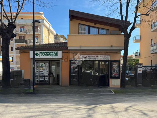 Appartamento in vendita di 40 m² in Viale Giovanni Bovio, 326