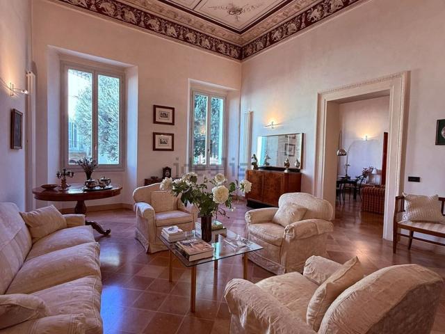 Appartamento in vendita di 412 m²