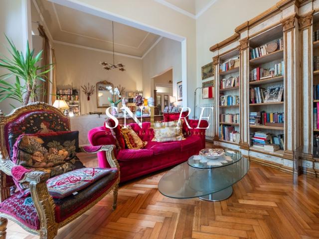 Appartamento in vendita di 416 m² in Piazza Cesare Beccaria