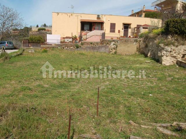 Appartamento in vendita di 418 m² in Via Fontana delle Rose, 7