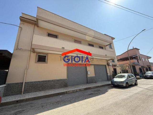 Appartamento in vendita di 418 m² in Via San di Giacomo