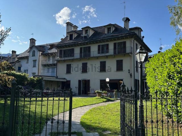 Appartamento in vendita di 420 m² in Via Benefattori, 12