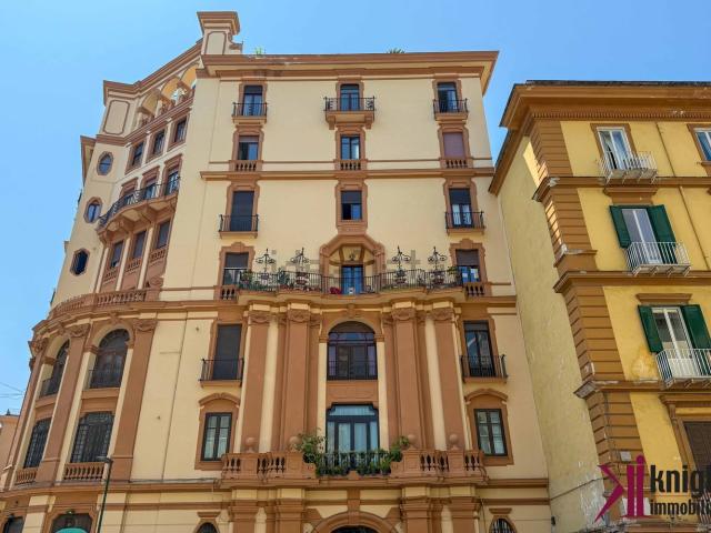 Appartamento in vendita di 420 m² in Via Domenico Cimarosa, 37
