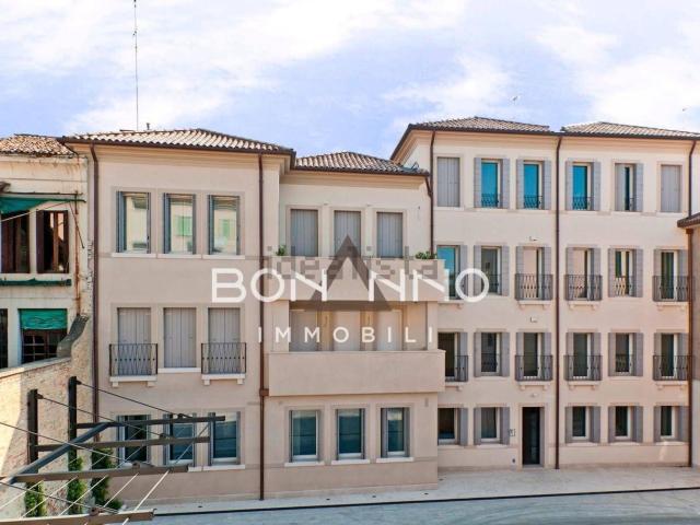 Appartamento in vendita di 420 m² in Piazza del Duomo, 1