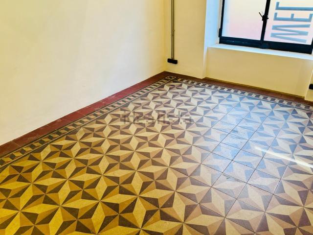 Appartamento in vendita di 42 m² in Via Ugo Foscolo, 5