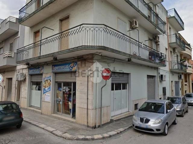Appartamento in vendita di 437 m² in Via Barbaro Forleo