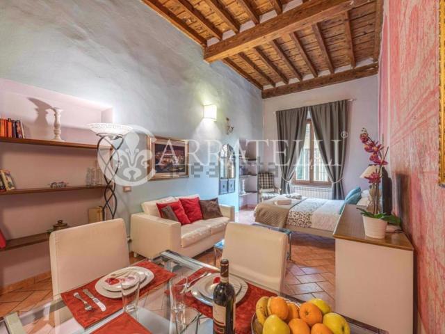 Appartamento in vendita di 438 m² in Via dei Leoni, 10