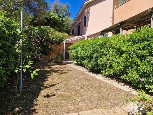 Appartamento in vendita di 47 m² in Circonvallazione Faleria, 57038