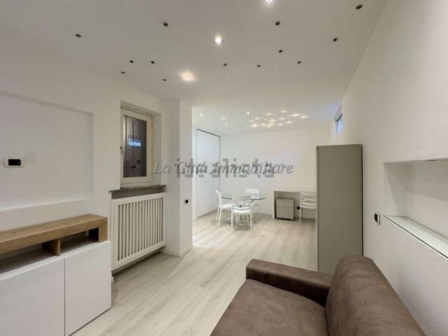 Appartamento in vendita di 47 m² in Via Fratelli Rosselli, 10