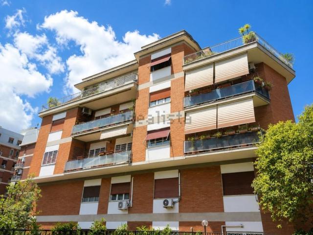 Appartamento in vendita di 47 m² in Via Laurentina, 54