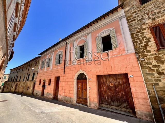 Appartamento in vendita di 440 m² in Via Cialdini, 57