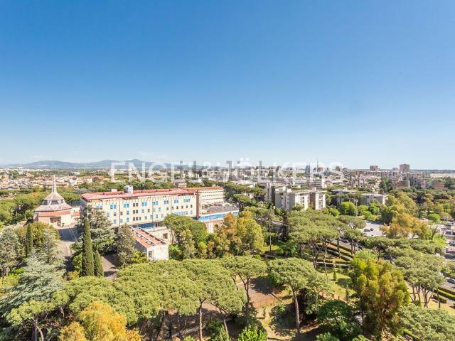 Appartamento in vendita di 440 m² in Via Nairobi