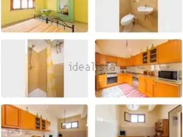 Appartamento in vendita di 440 m² in Via Santa Maria di Capua