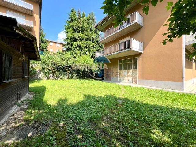 Appartamento in vendita di 440 m² in Via Provinciale