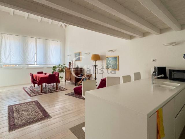Appartamento in vendita di 443 m² in Via Jacopo Riccati