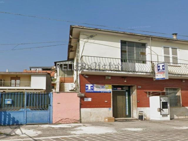 Appartamento in vendita di 44 m² in Piazza Cavour, 41