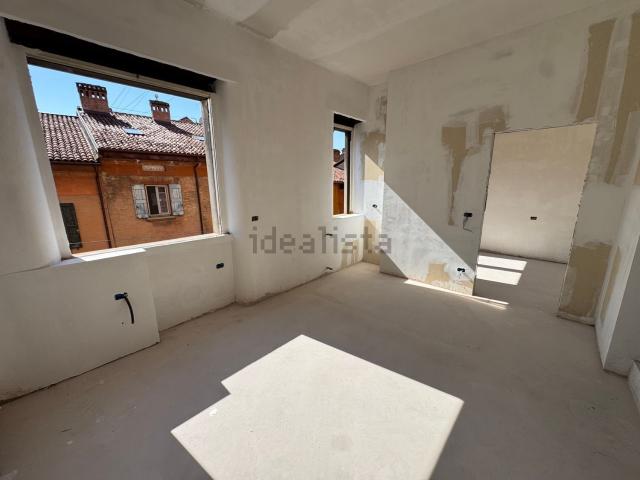 Appartamento in vendita di 44 m² in Via Belmeloro, 7