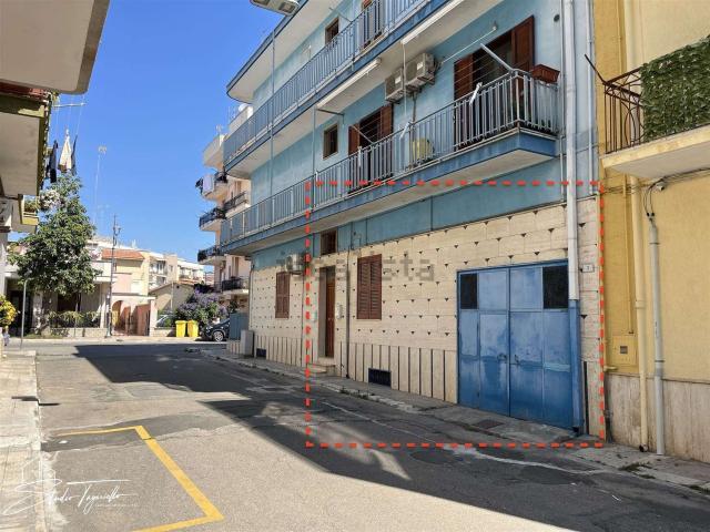 Appartamento in vendita di 44 m² in Via Donizetti, 1