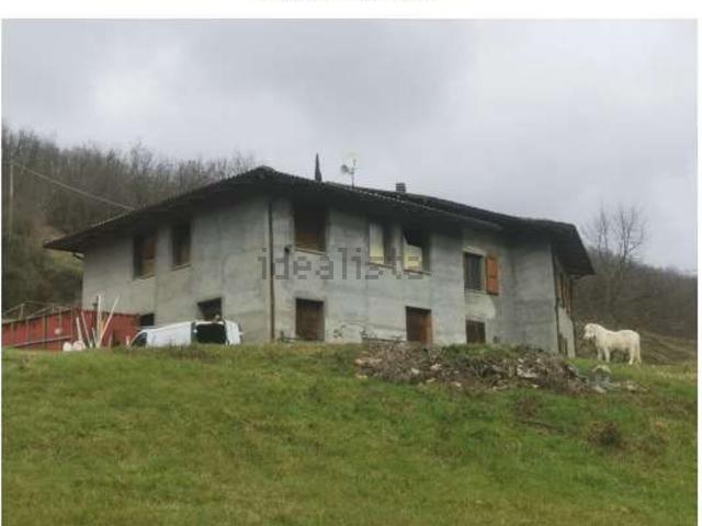 Appartamento in vendita di 450 m² in Via Zena, 33