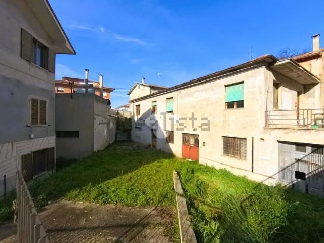 Appartamento in vendita di 450 m² in Corso G. Garibaldi, 83