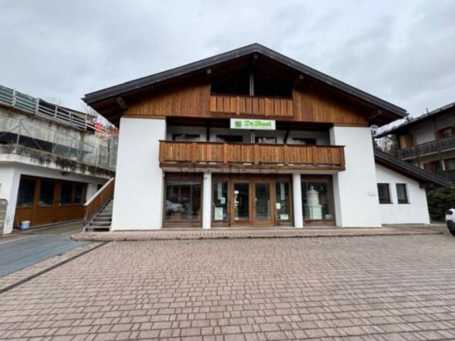 Appartamento in vendita di 455 m² in Via Galghena