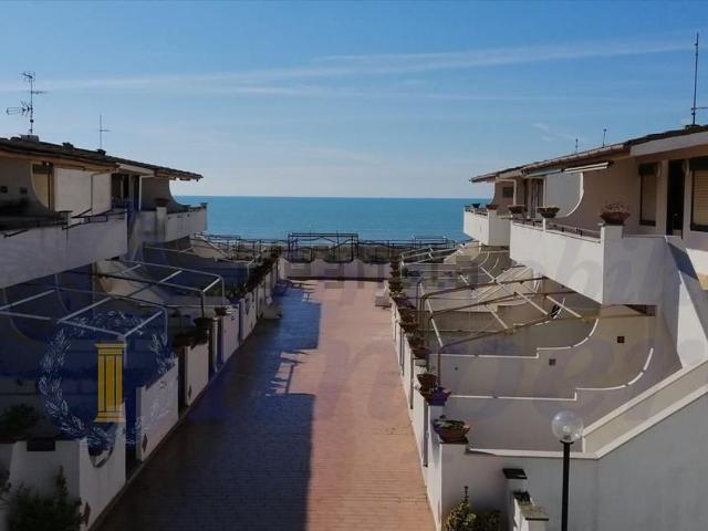 Appartamento in vendita di 45 m² in Lungomare degli Ardeatini, 41