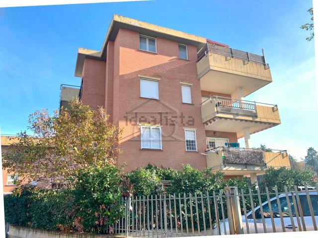 Appartamento in vendita di 45 m² in Via Angelo Leonini, 12