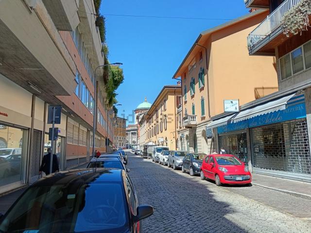 Appartamento in vendita di 45 m² in Via Guglielmo D&apos Alzano, 4
