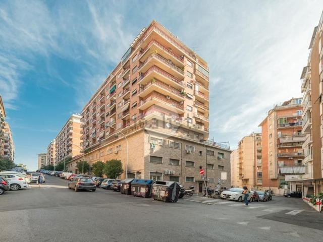 Appartamento in vendita di 45 m² in Via Renzo Rossi, 69